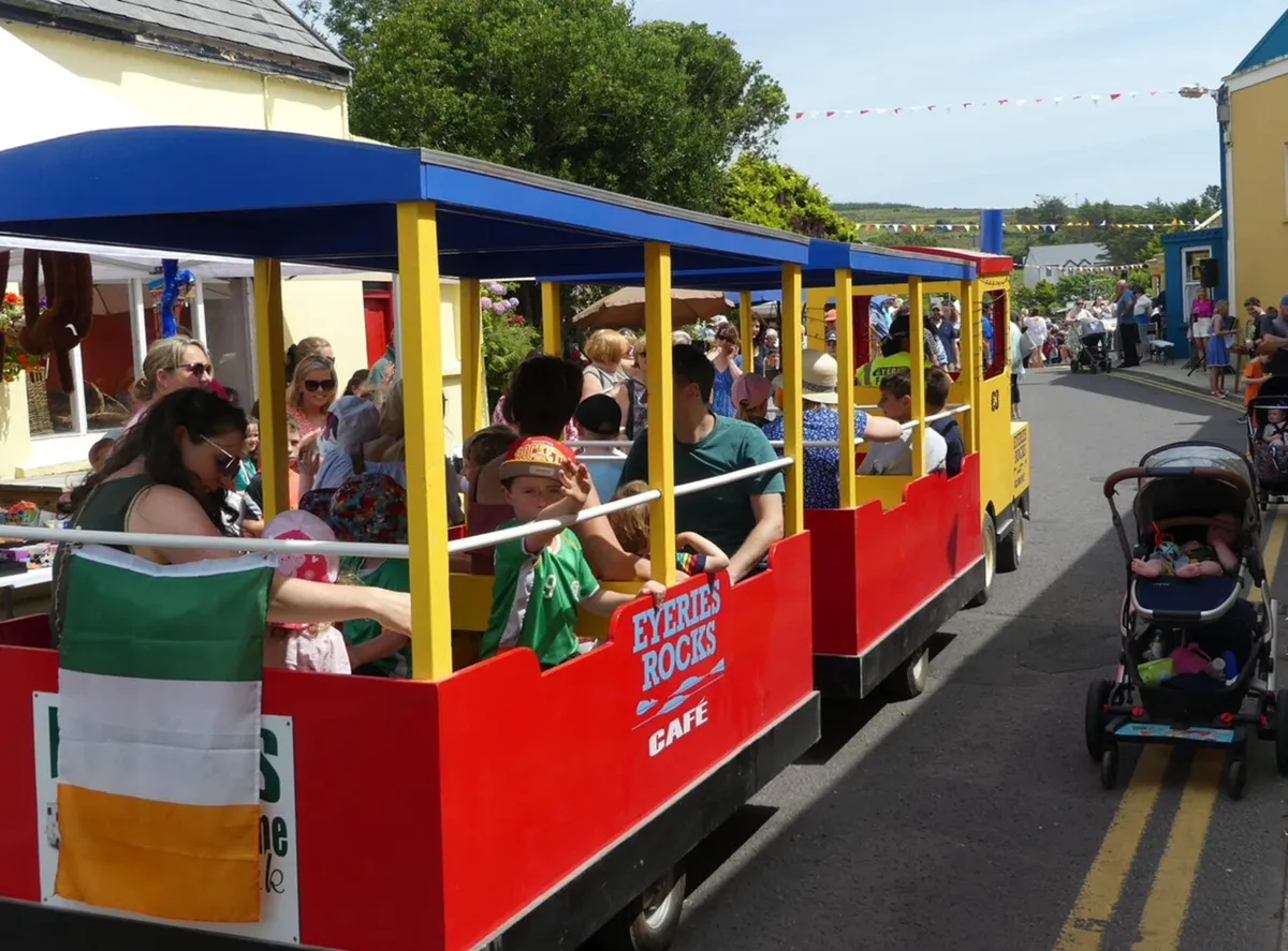 Kids passenger train. (Price drop) - Image 2