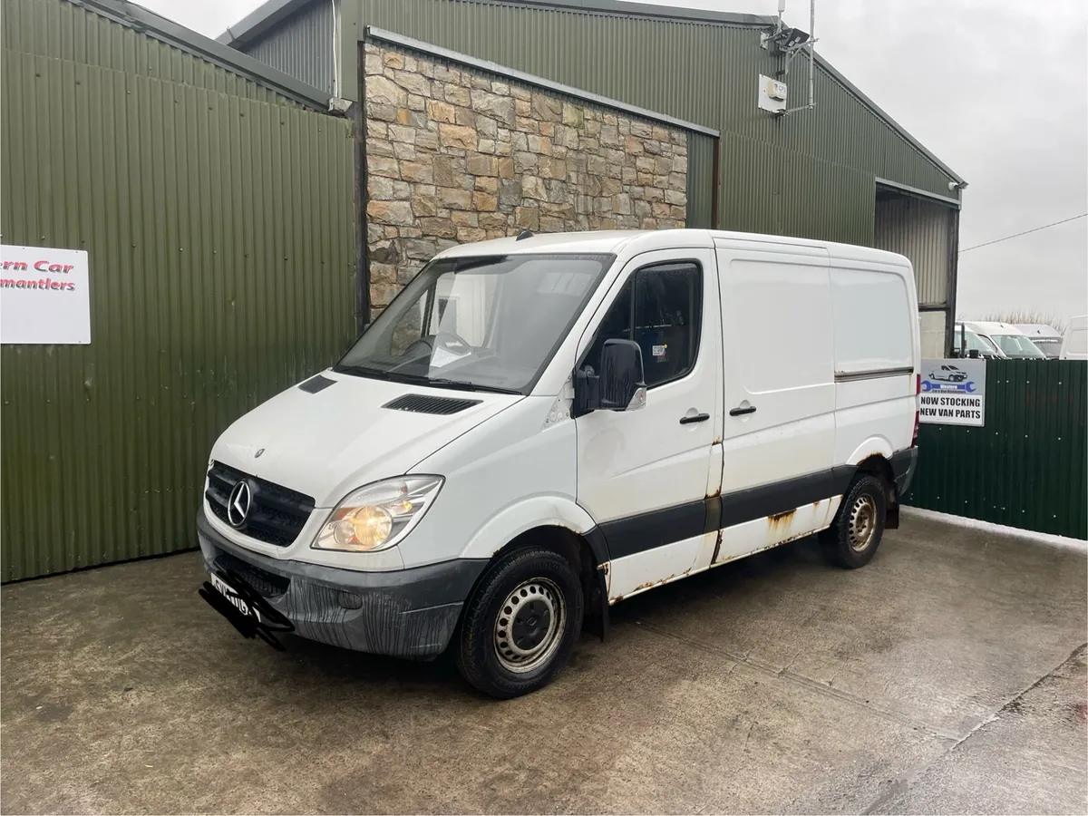 132 Mercedes sprinter for dismantling