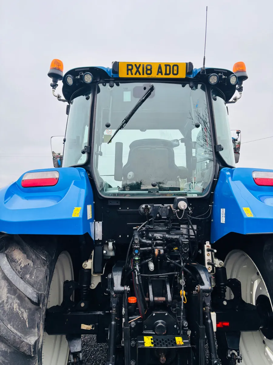 New Holland T5 110 tractor - Image 4