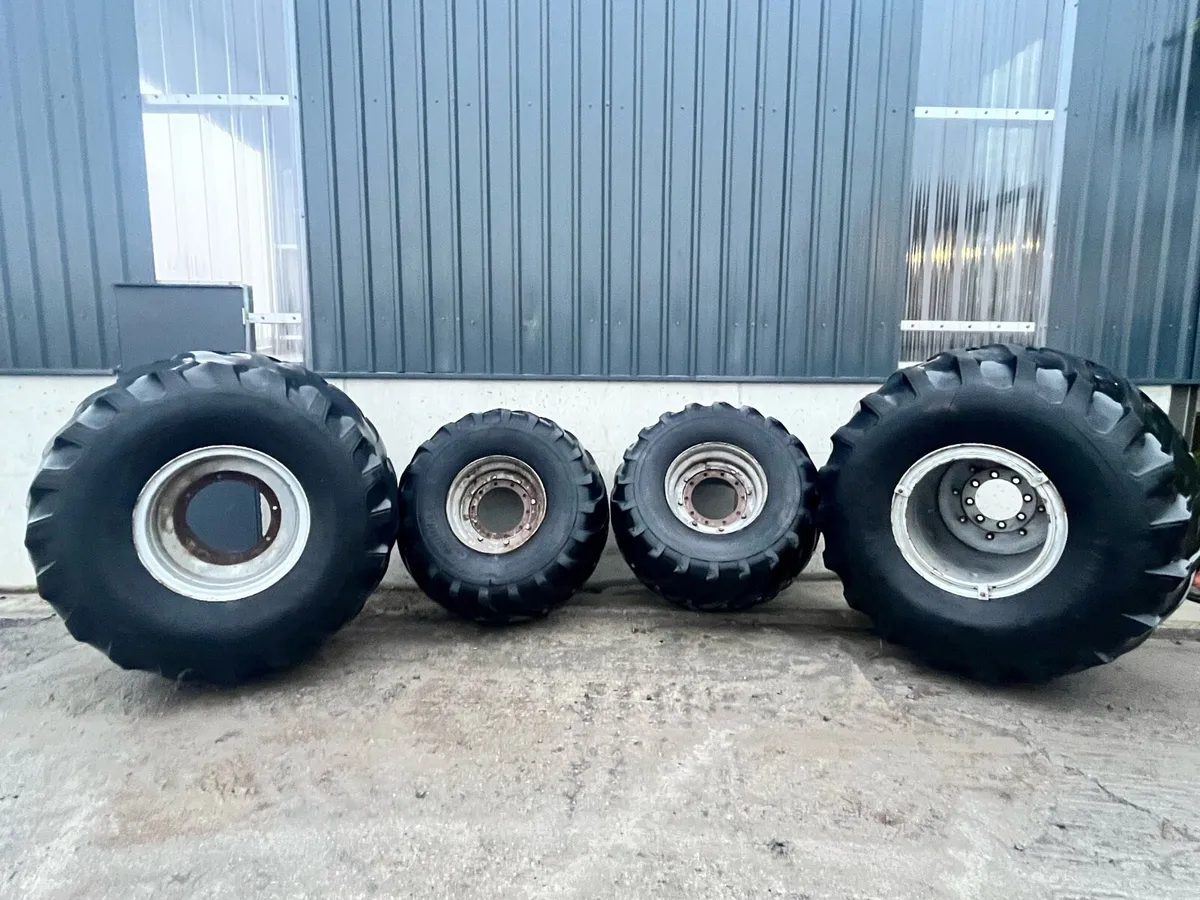 Floatation Tyres + Rims - Image 1
