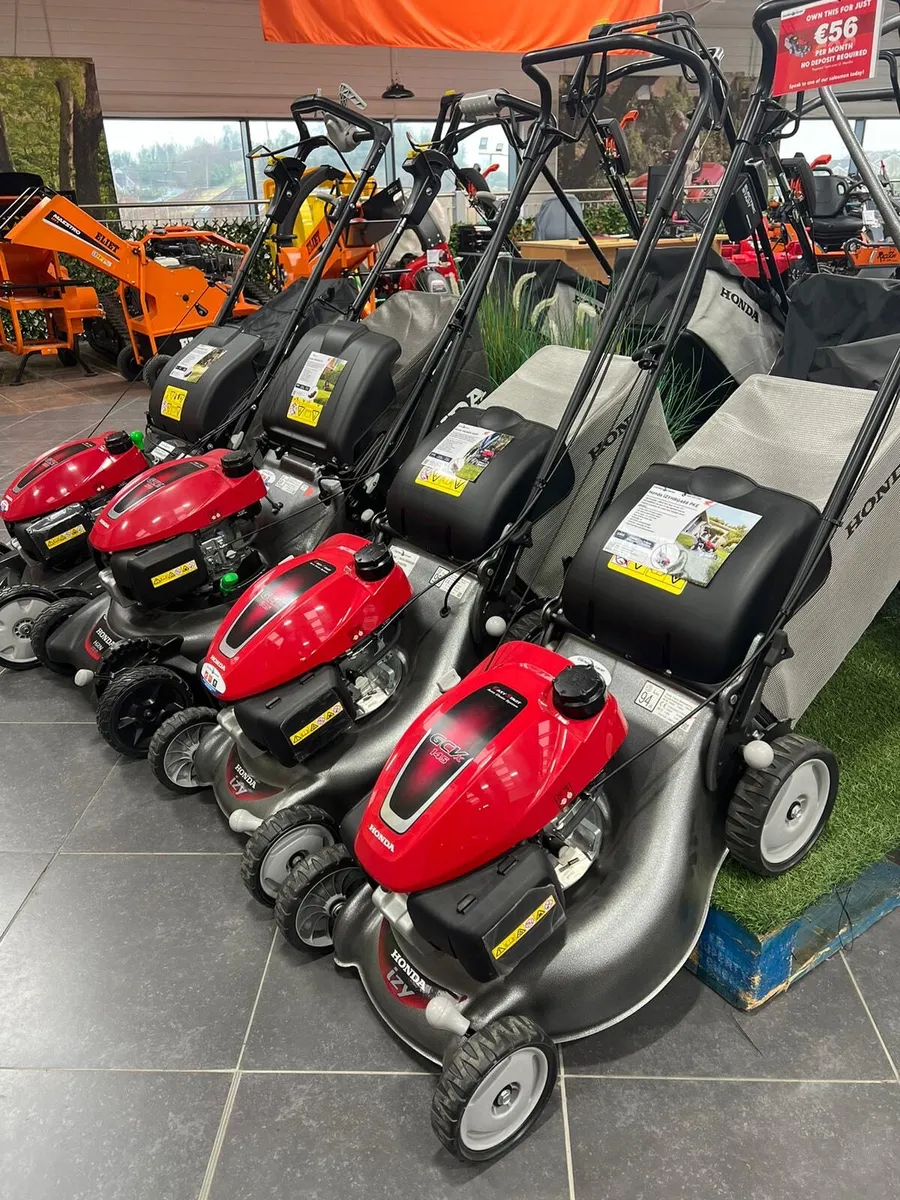 Honda Walk Behind Lawnmower - Image 2