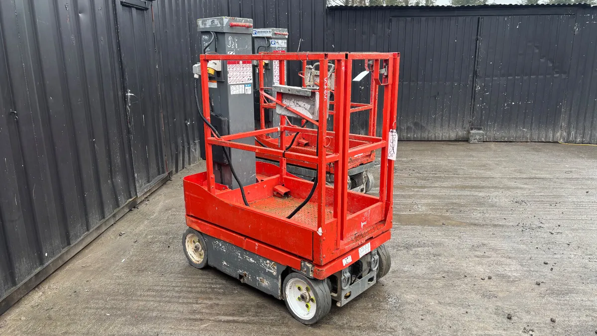 SkyJack SJ12 Powered Lift - Image 4