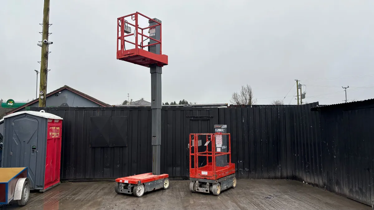 SkyJack SJ12 Powered Lift - Image 2