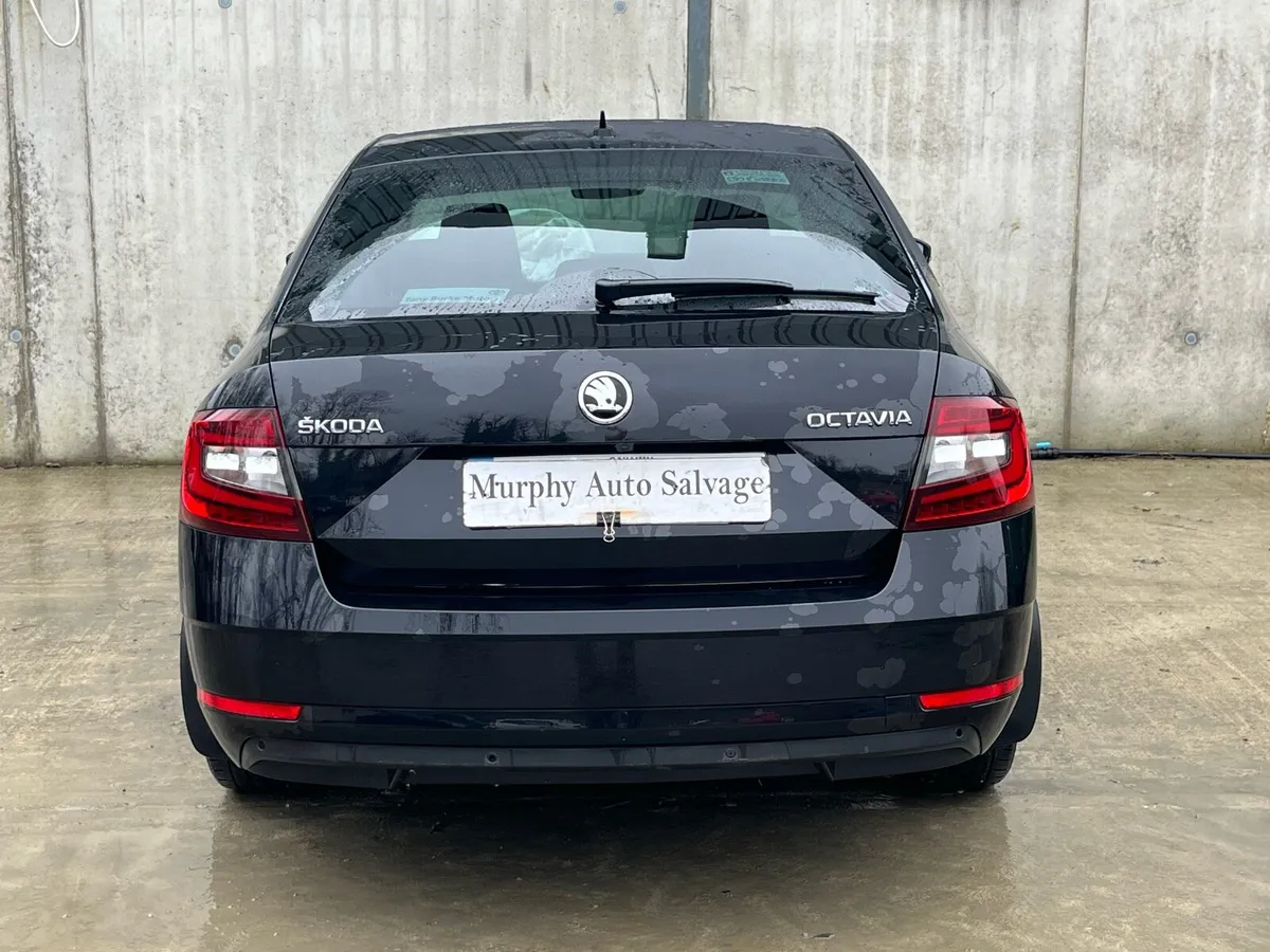 2018 Skoda Octavia for parts - Image 4