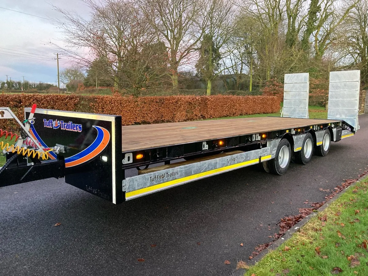 30 ft Tuffmac lowloader - Image 1