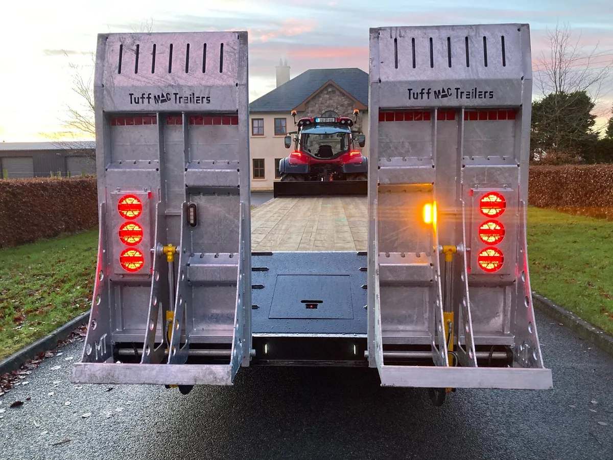 30 ft Tuffmac lowloader - Image 4