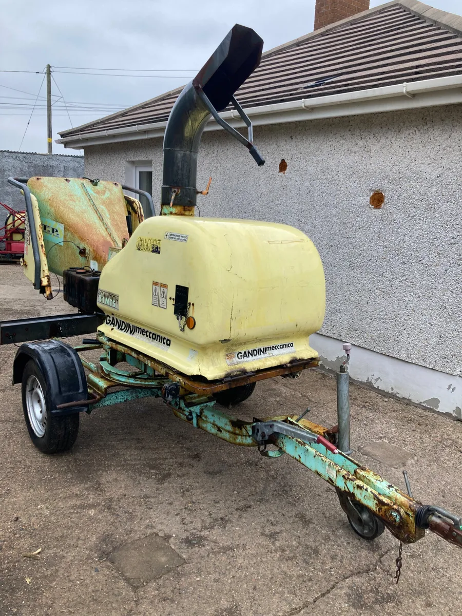 Fast tow diesel wood chipper - Image 4
