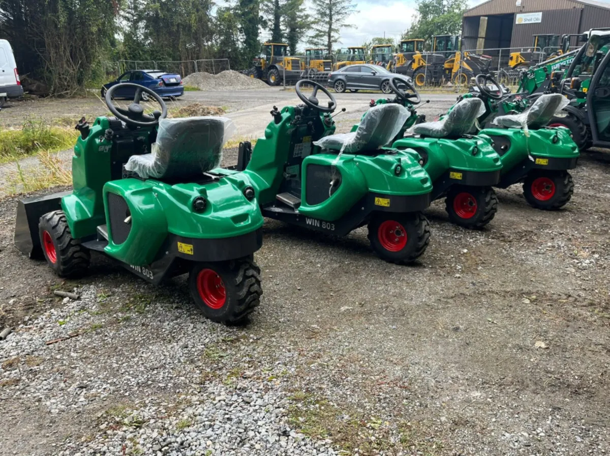 Adare Winston 803 mini loader for sale - Image 4