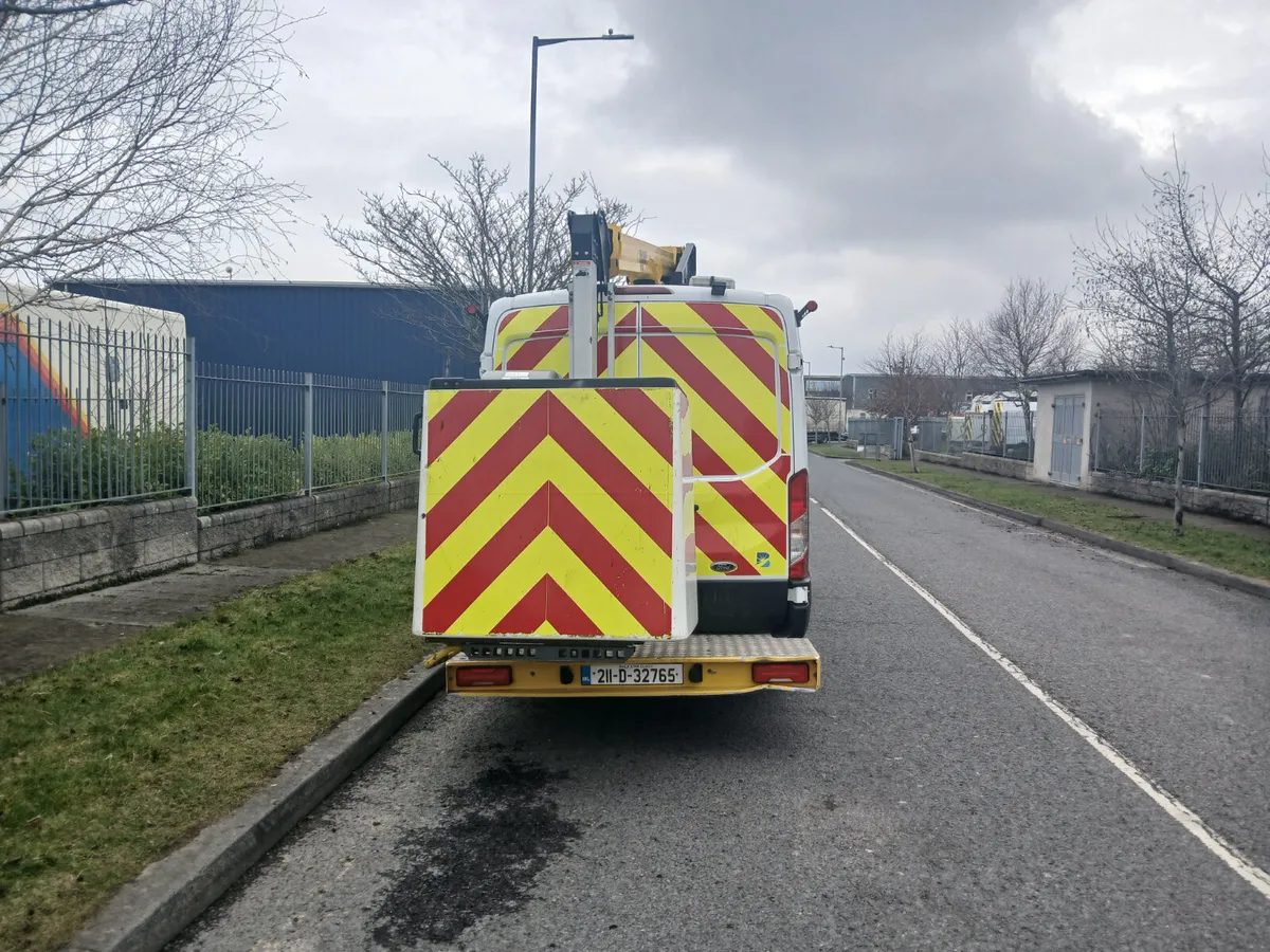 Ford Transit 2021 Versalift Boom - Image 4