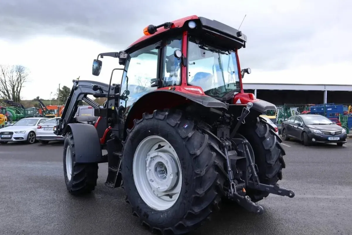 Valtra A115 C/W Loader - Image 3