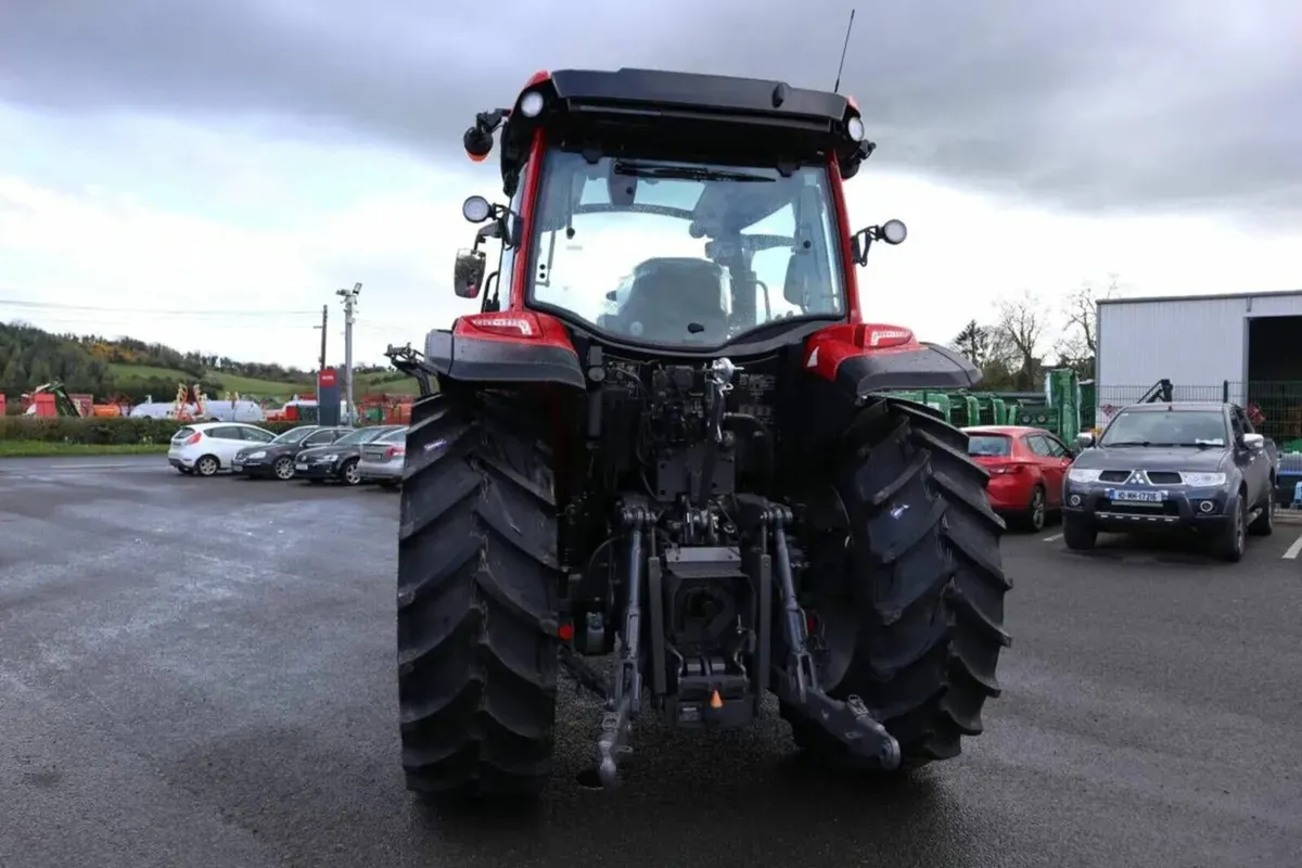 Valtra A115 C/W Loader - Image 4
