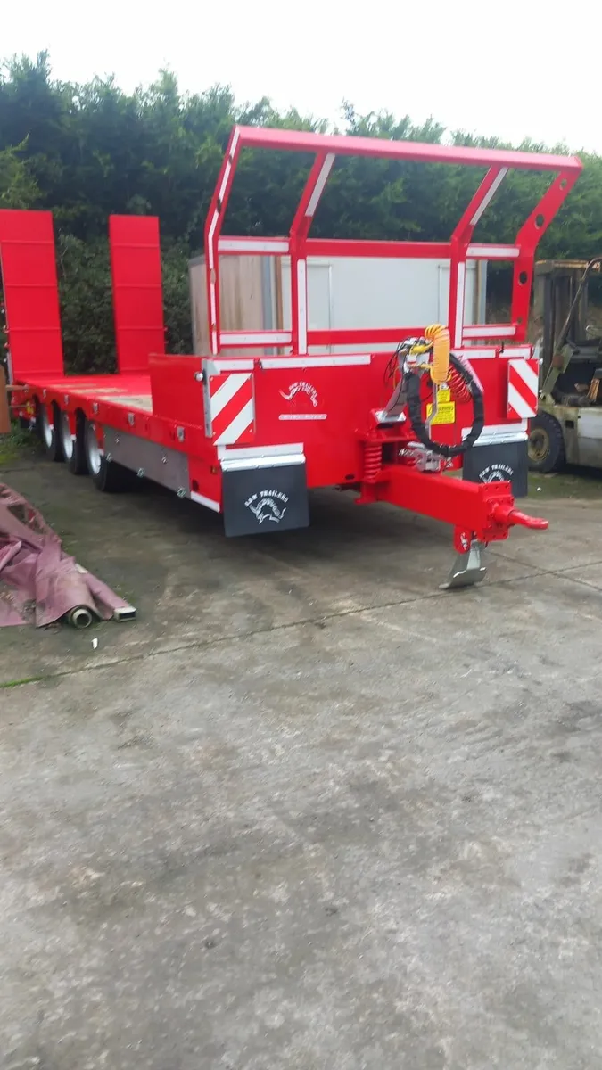 Low loader - Image 1