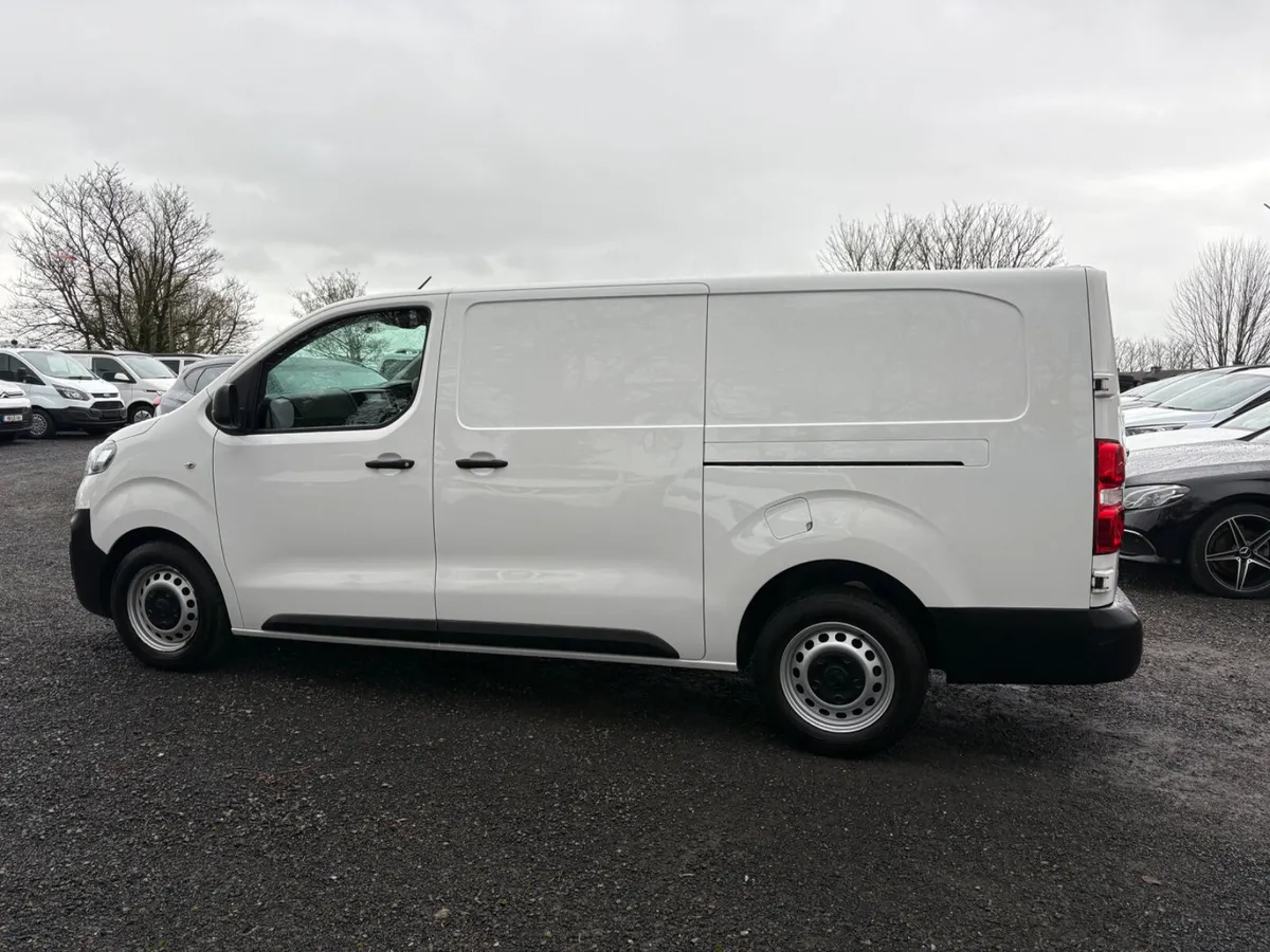 Vauxhall Vivaro - Image 1