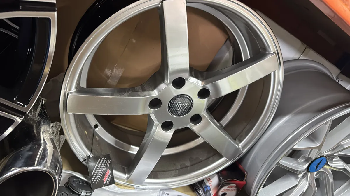 18” 5x120 5 spoke silver