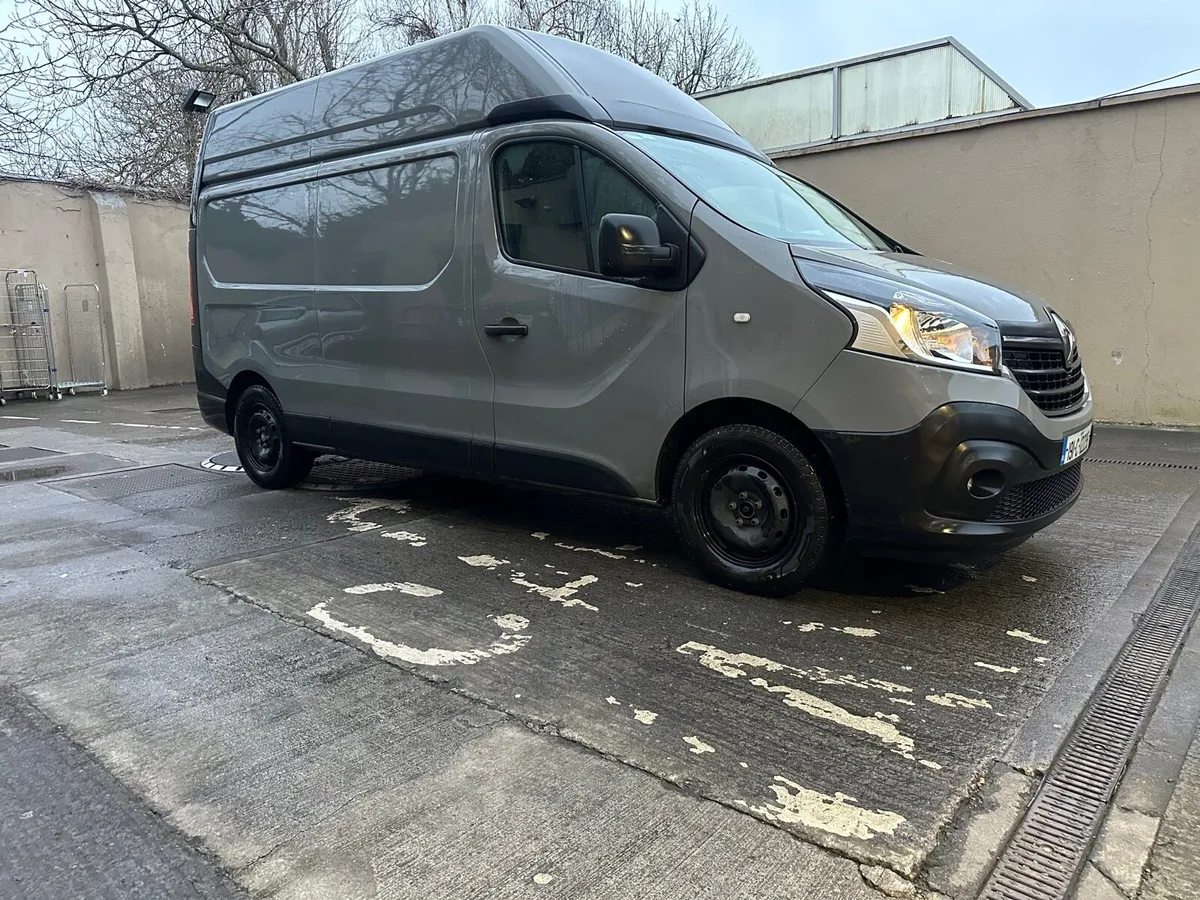 Renault Traffic High Roof - Image 1