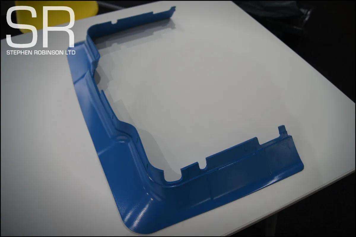 FORD BONNET TO CAB SEAL MOULDING - Image 2