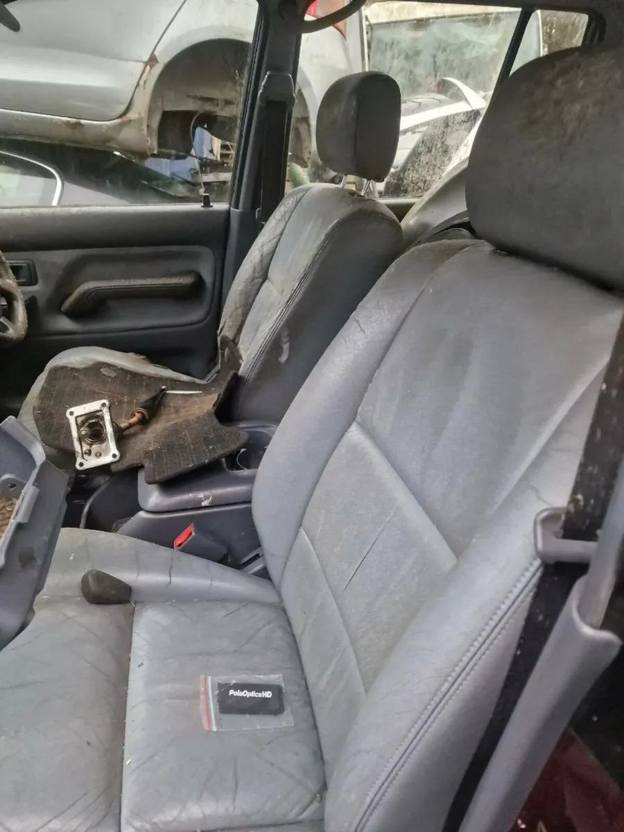 Toyota landcruiser - Image 2