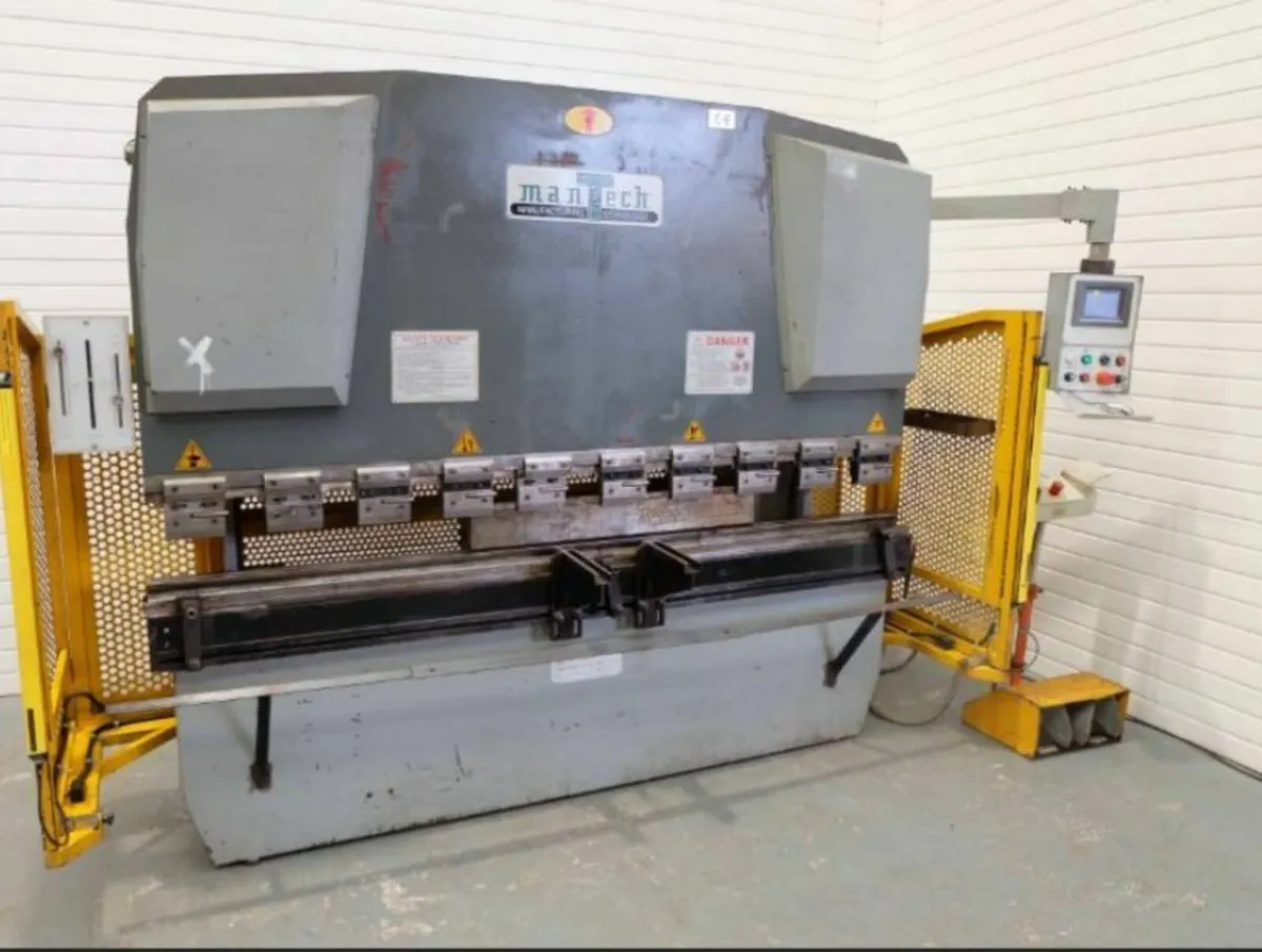 Mantech 80 ton x 2.5Mtr Press Brake - Image 2