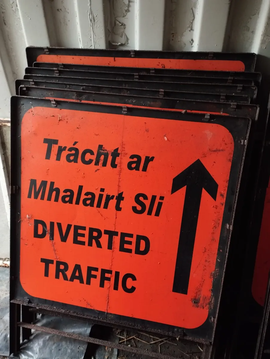 Road signs - Image 4