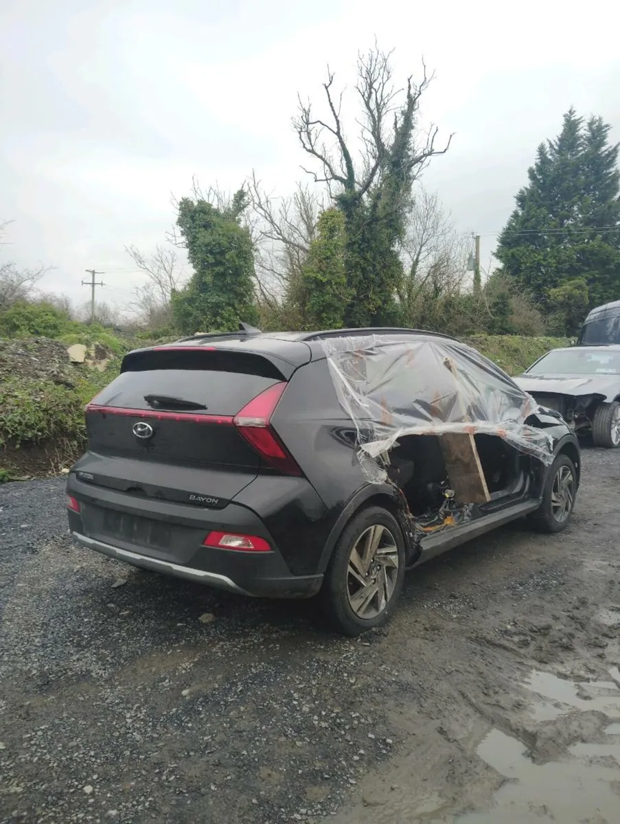 Breaking Hyundai bayon 2021 petrol - Image 3