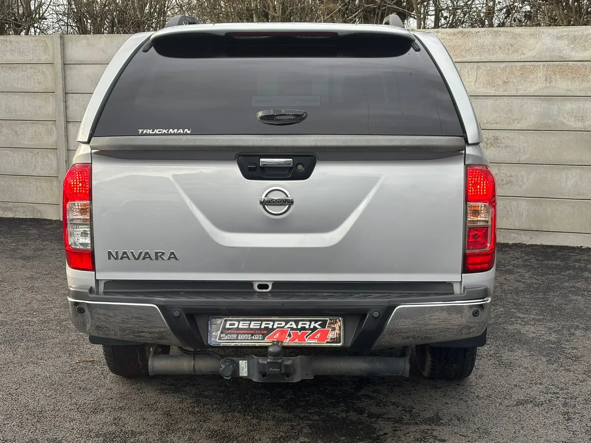 2018 (182) Nissan Navara 2.3 DCI TEKNA Crewcab - Image 2