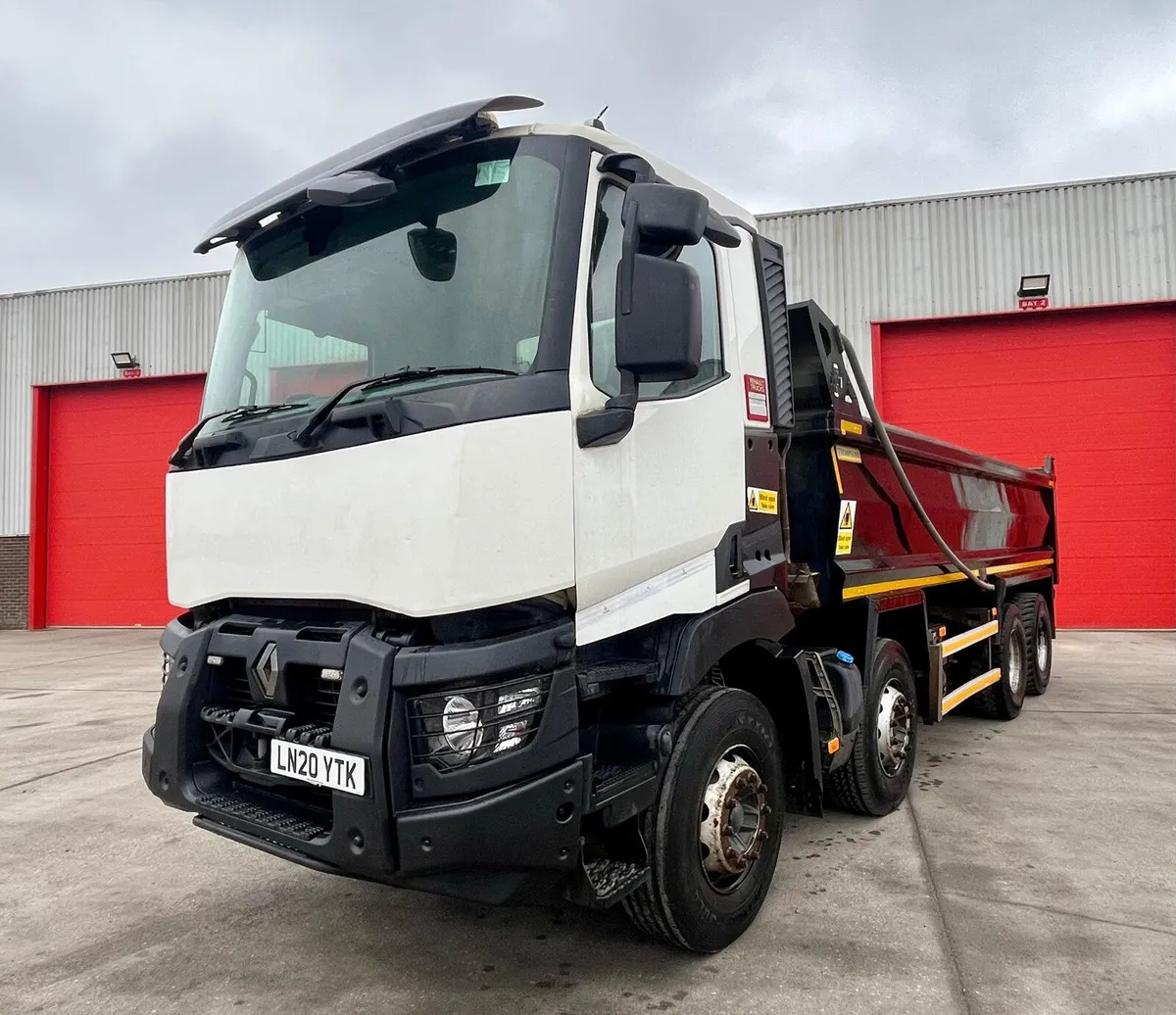 2020 Renault K440 8 X 4 Tipper - Image 1