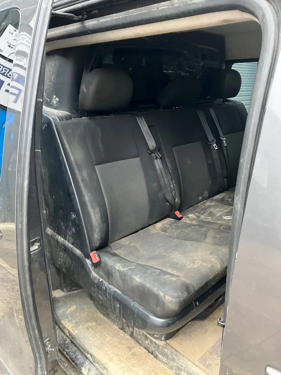 2023 vivaro parts breaking crew cab - Image 3