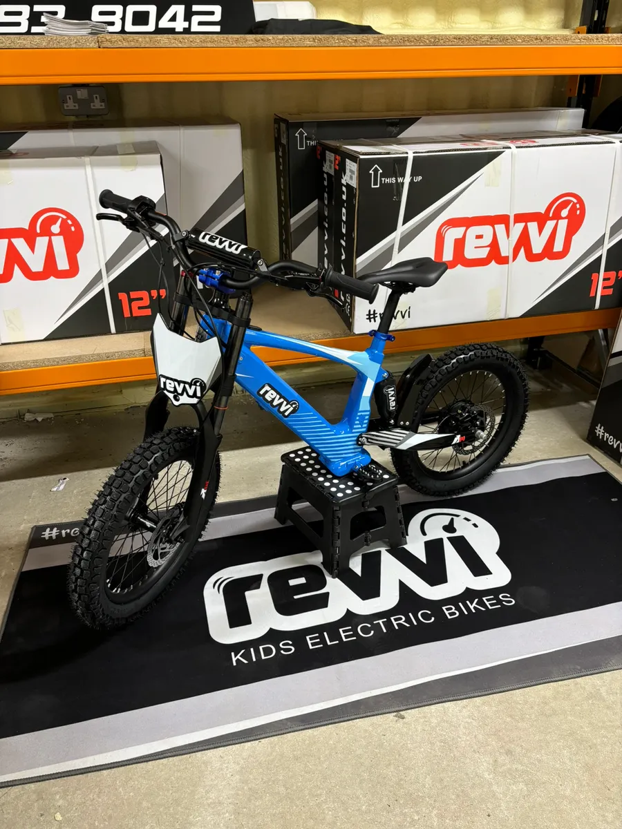 18" Revvi kids electric bike - Image 2