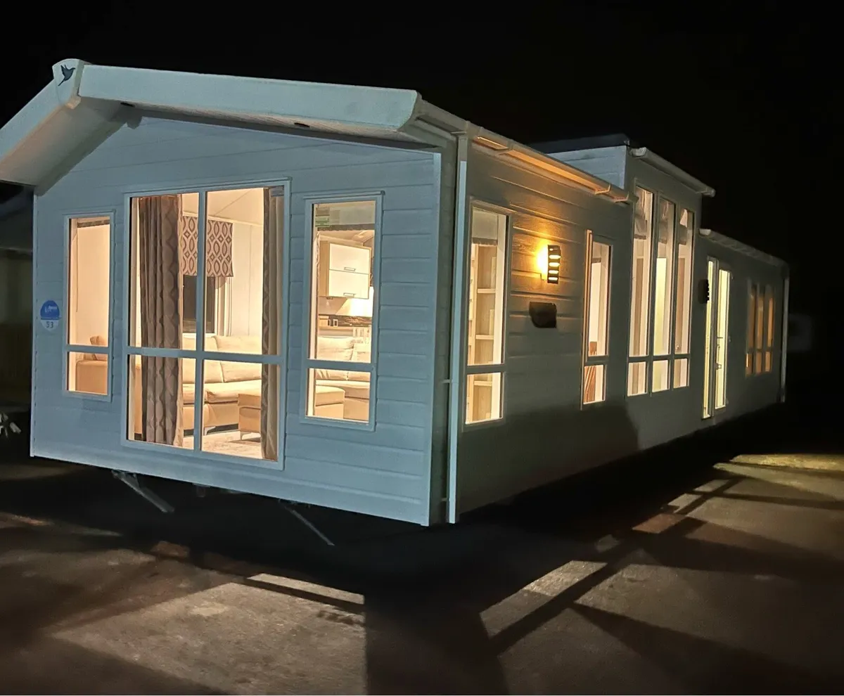 Willerby Bk Linear @ Broomfield Mobile Homes - Image 1