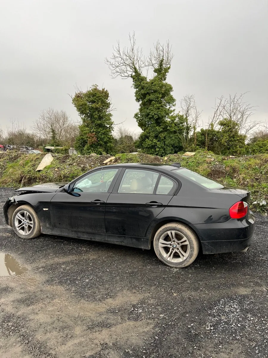 Breaking bmw e90 320i 668/9 n43b20a 2008 - Image 2