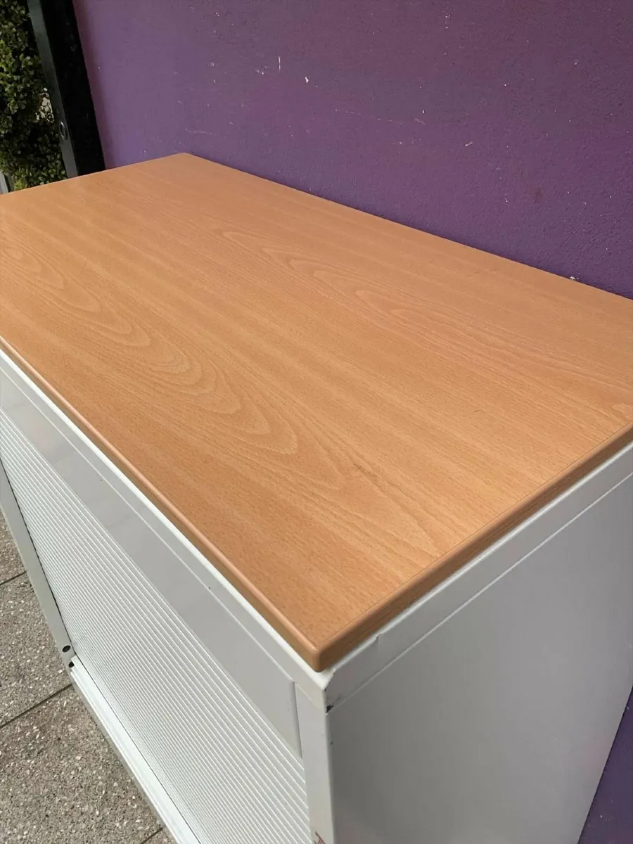 Roneo 1040 Tambour storage cabinet - Image 4