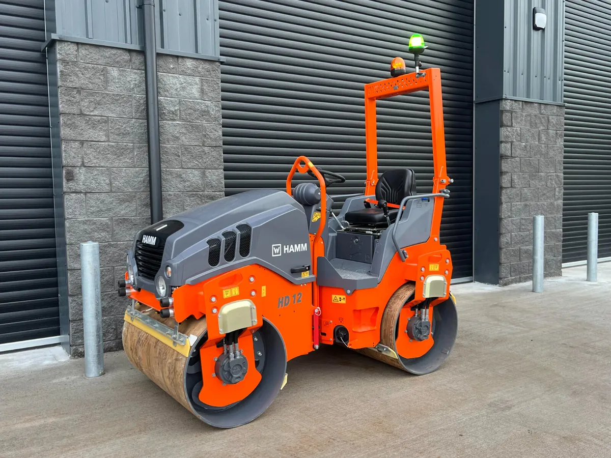New Unused 2025 Hamm HD12 VV Roller - Image 1