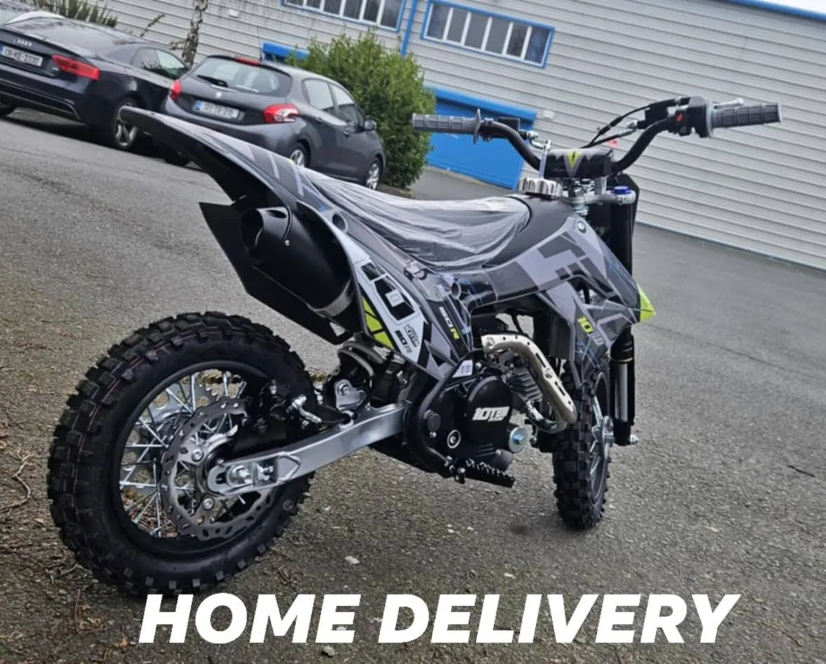 10TEN 50 KIDS 50cc dirt bike DELIVERY/EASY PAY - Image 1