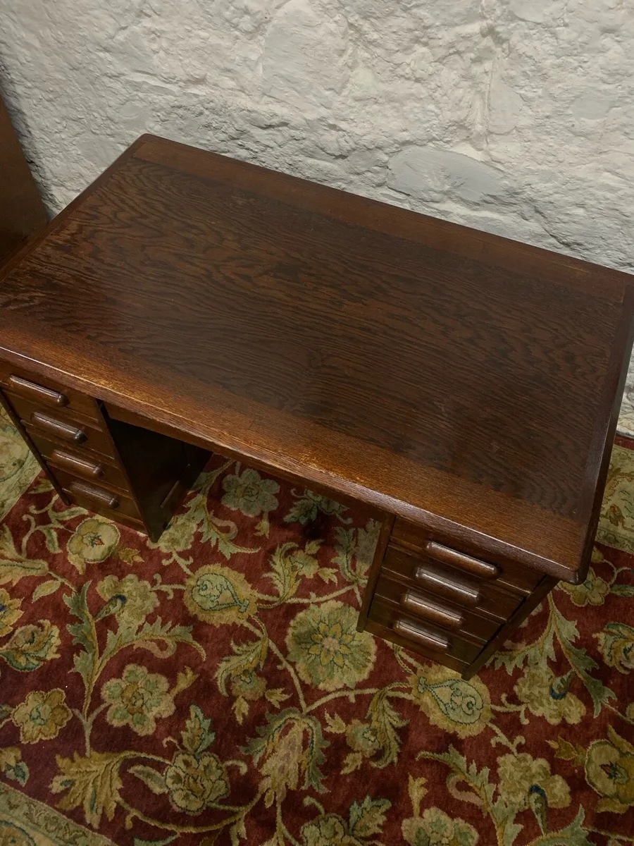 Edwardian Oak Pedestal Desk c.1910 - Image 4