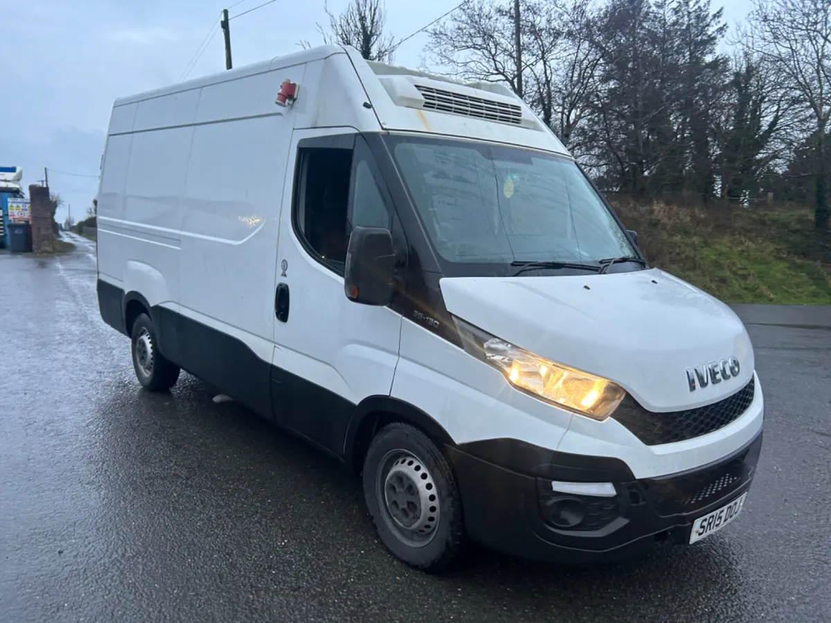 2015 iveco daily 35s130 freezer van with stand by - Image 3