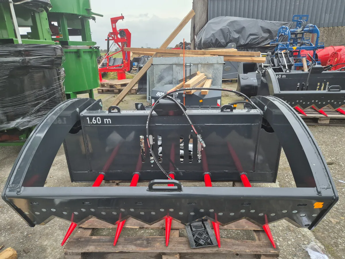 Bale Slice with Euro Brackets Sale! - Image 2