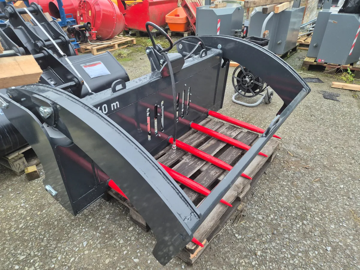 Bale Slice with Euro Brackets Sale! - Image 1