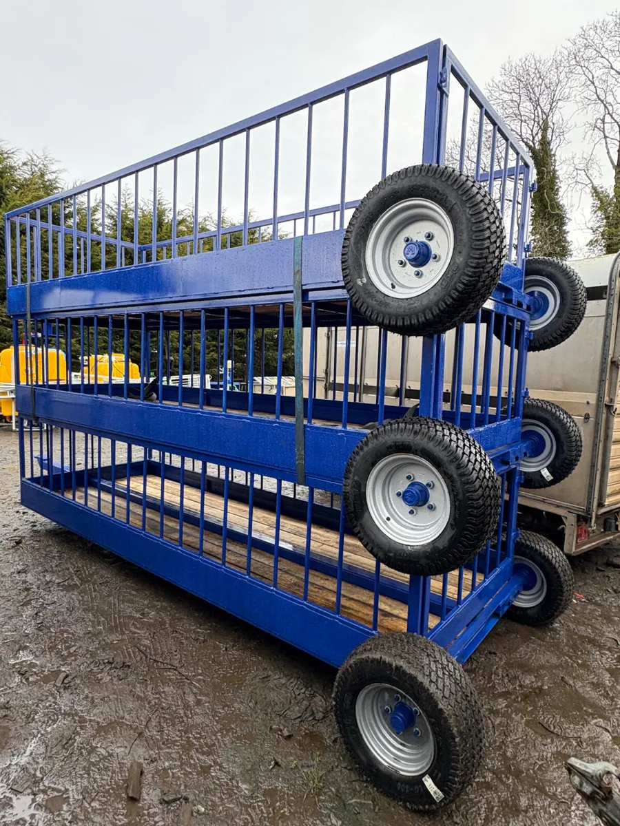 New sheep feed trailer - Image 2