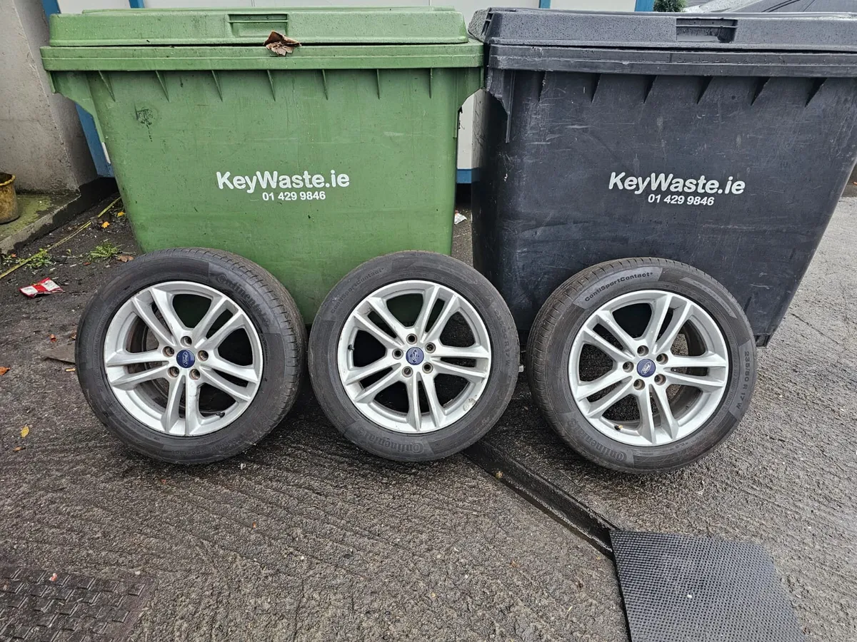 3 Genuine Ford Alloys 17" - Image 1
