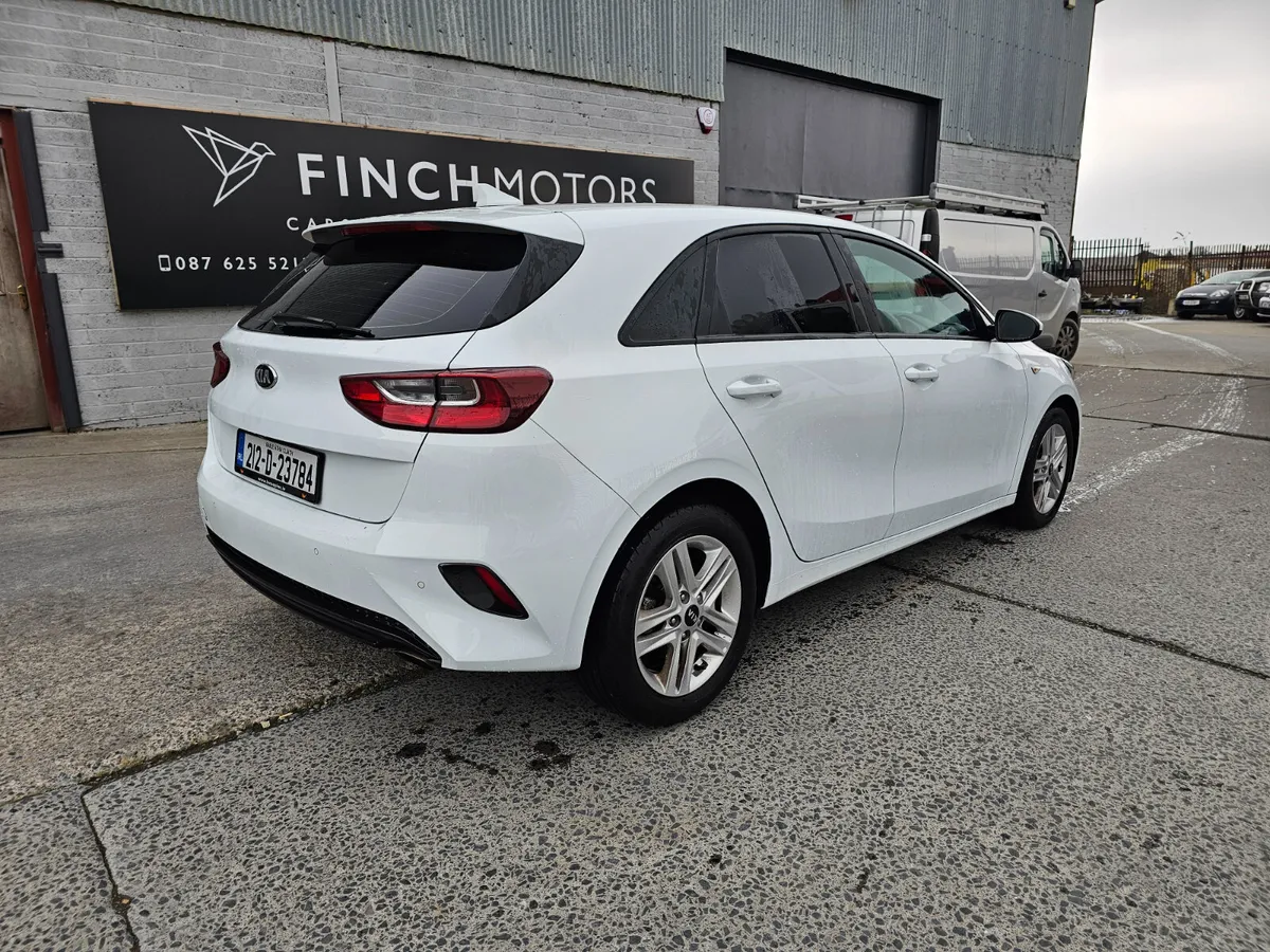 KIA CEED 1.6D COMMERCIAL // ENGINE NEEDS ATTENTION - Image 3