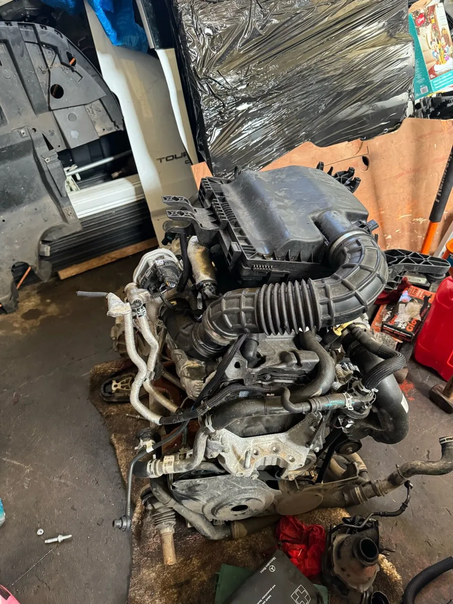 Engains 2 liter Renault  Trafic  2023  all types - Image 2