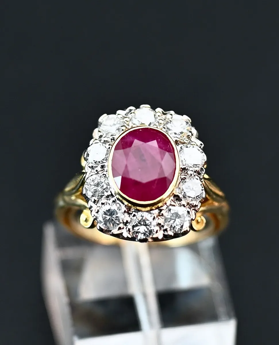 Antique 1940s Ruby & Diamond Cluster Ring - 18ct - Image 1
