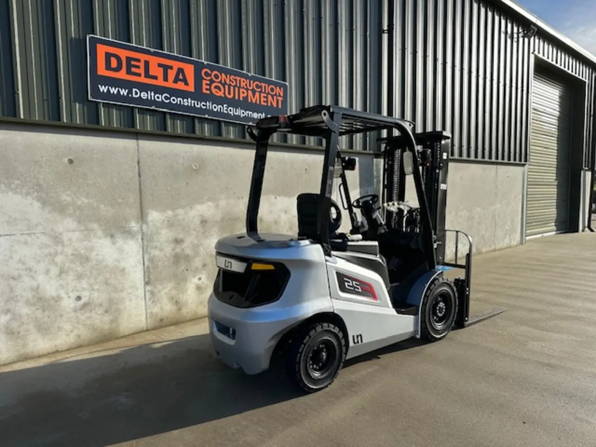 New Unused 2025 UN 2.5Ton F-Series Diesel Forklift - Image 3