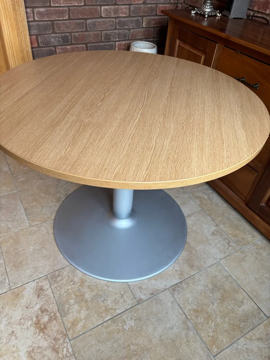 Canteen table - Image 4