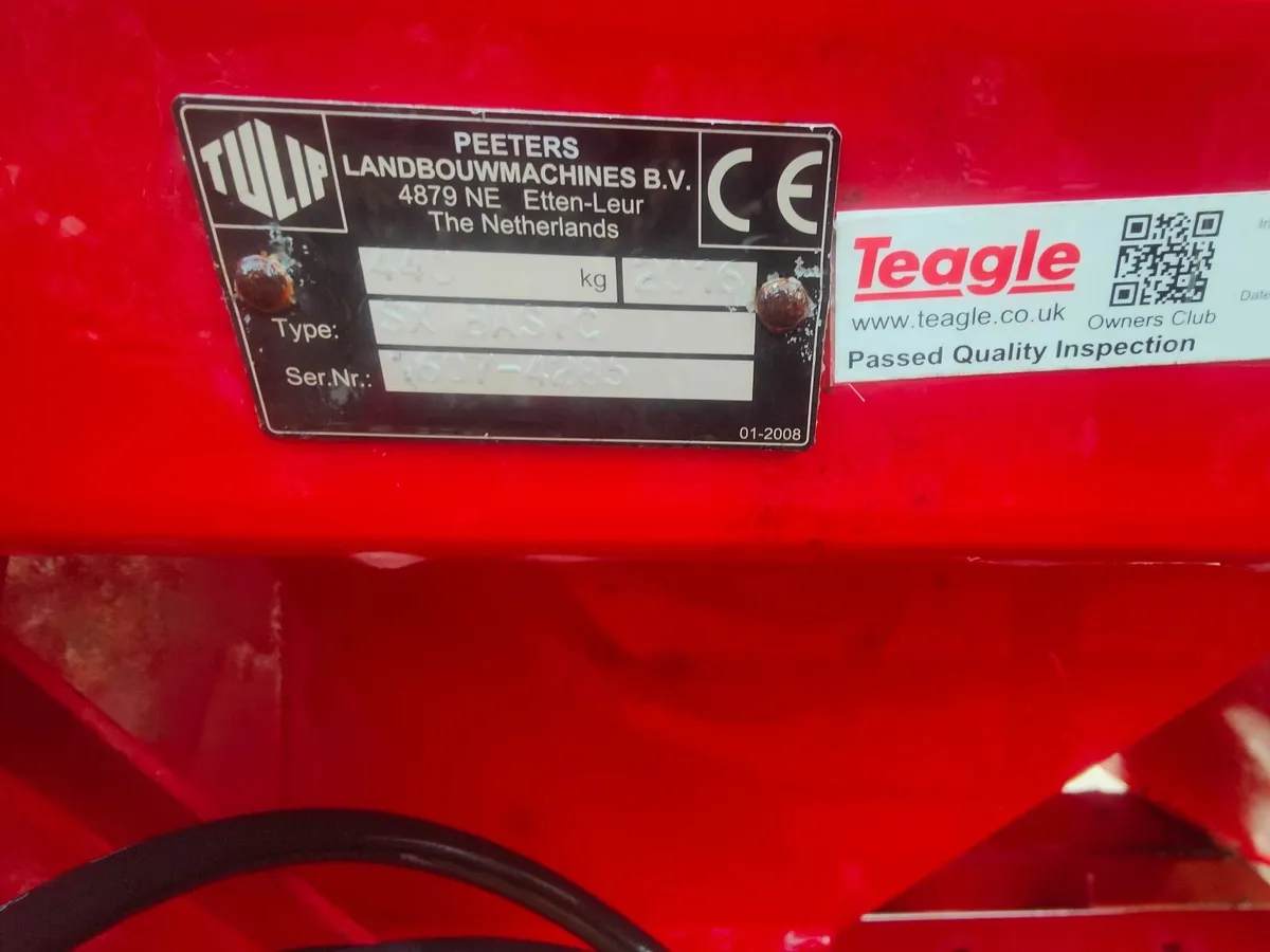Teagle SX5 fertilizer spreader - Image 2