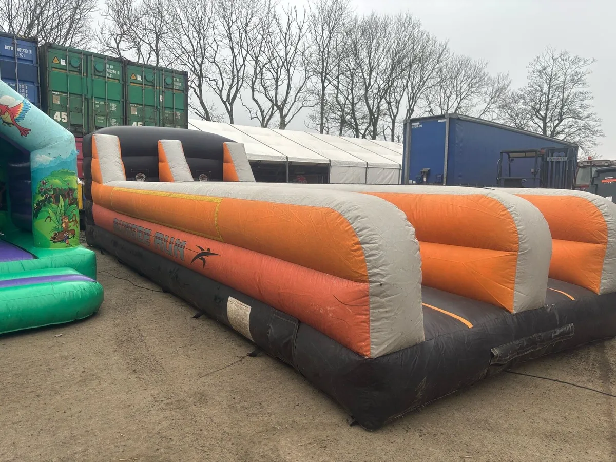 Bungee Run - Bouncy castle - Image 1