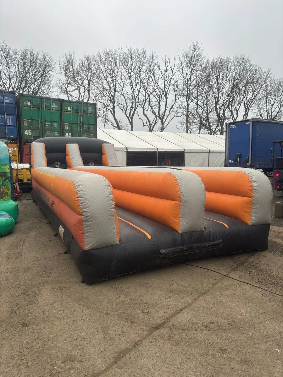 Bungee Run - Bouncy castle - Image 2