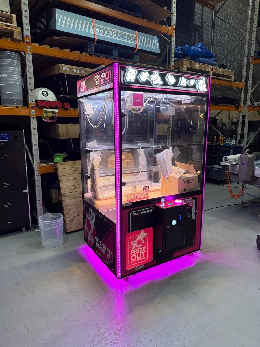 XL ARCADE PRIZE CRANE / CLAW GRABBER - Image 3