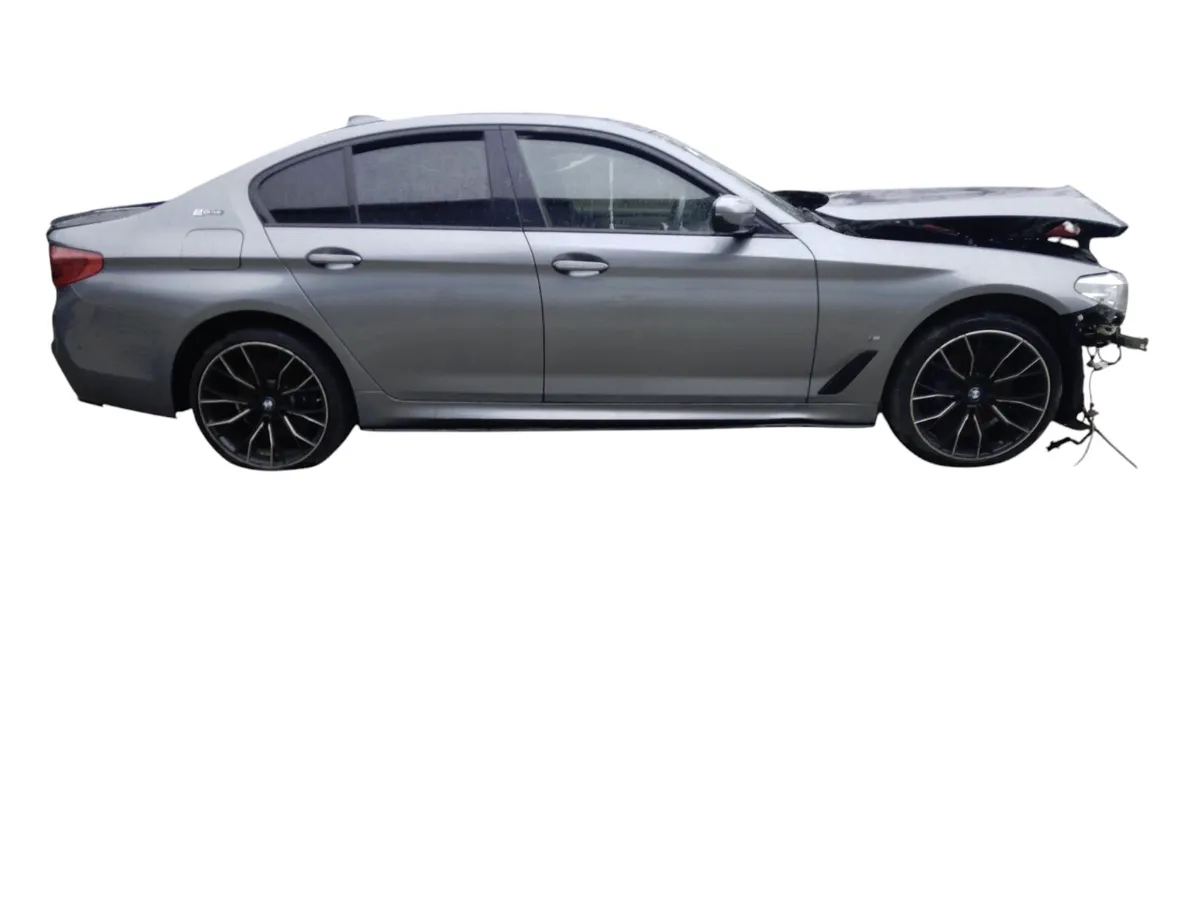 2018 BMW 5 SERIES G30 Breaking/Dismantling - Image 2
