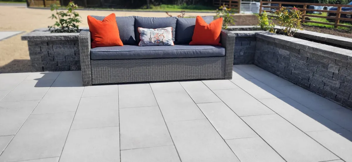 Silver Granite, New Grange Paving - Image 1